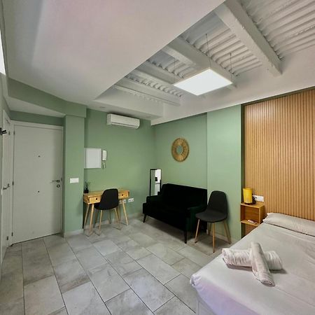 Lovely Studio Apartment Málaga Exterior foto